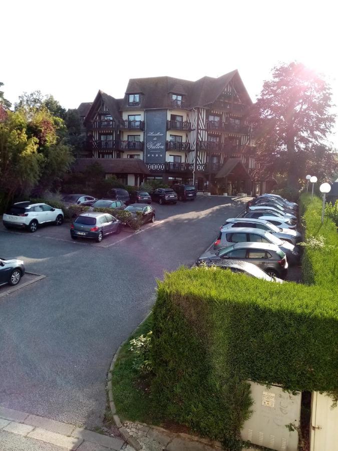 Agreable Appartement Dans Le Vieux Trouville Zewnętrze zdjęcie